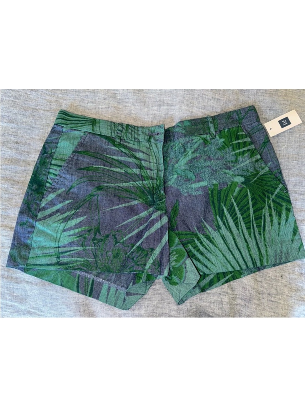 NWT AUTHENTIC WOMEN’S GAP SHORT SHORTS PALM TREE PRINT SIZE 2